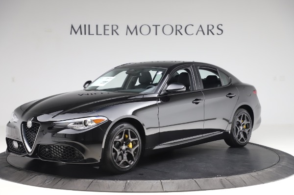 New 2020 Alfa Romeo Giulia Sport Q4 for sale $48,895 at McLaren Greenwich in Greenwich CT 06830 2
