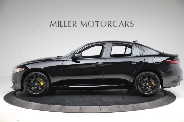 New 2020 Alfa Romeo Giulia Sport Q4 for sale $48,895 at McLaren Greenwich in Greenwich CT 06830 3