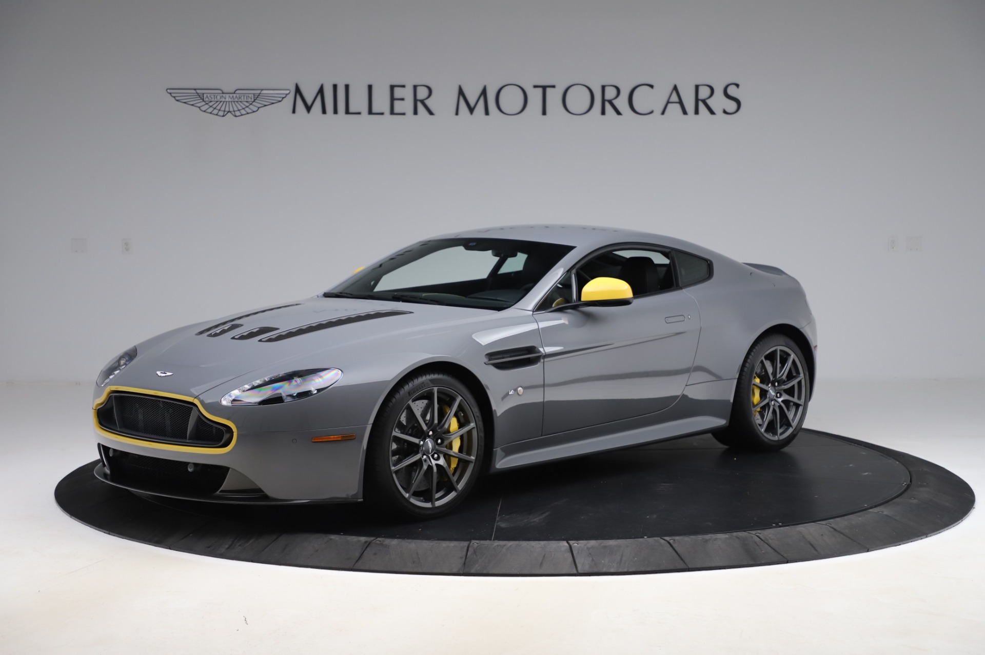 Used 2017 Aston Martin V12 Vantage S for sale Sold at McLaren Greenwich in Greenwich CT 06830 1