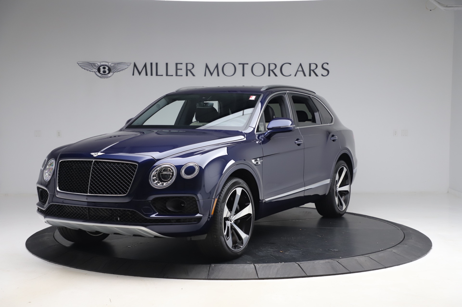 Used 2020 Bentley Bentayga V8 for sale Sold at McLaren Greenwich in Greenwich CT 06830 1