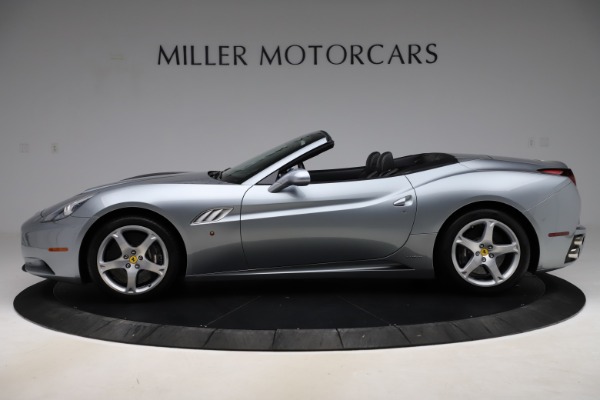 Used 2013 Ferrari California 30 for sale Sold at McLaren Greenwich in Greenwich CT 06830 3