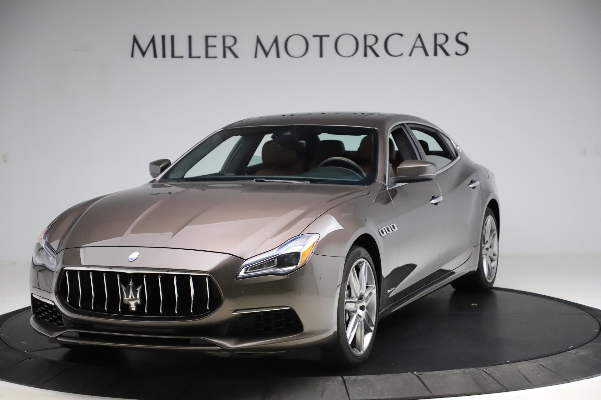 Used 2018 Maserati Quattroporte S Q4 GranLusso for sale Sold at McLaren Greenwich in Greenwich CT 06830 1