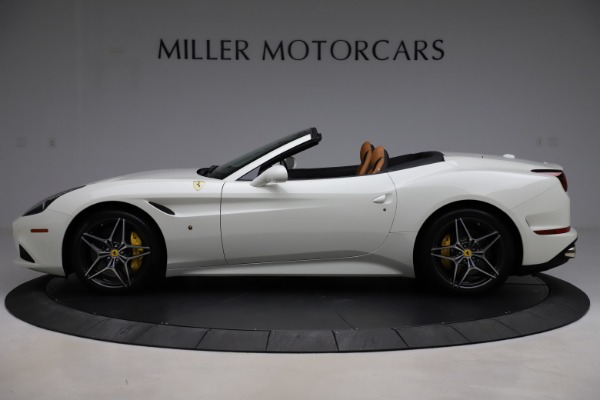 Used 2018 Ferrari California T for sale Sold at McLaren Greenwich in Greenwich CT 06830 3