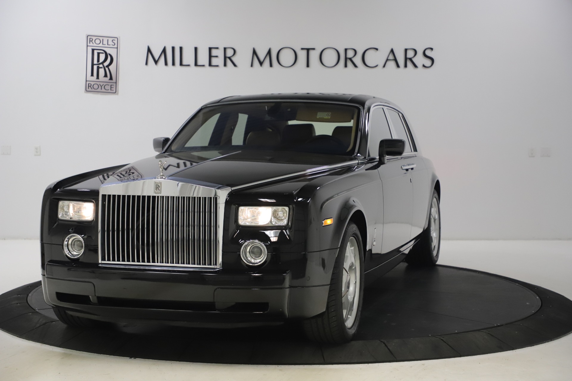 Used 2006 Rolls-Royce Phantom for sale Sold at McLaren Greenwich in Greenwich CT 06830 1