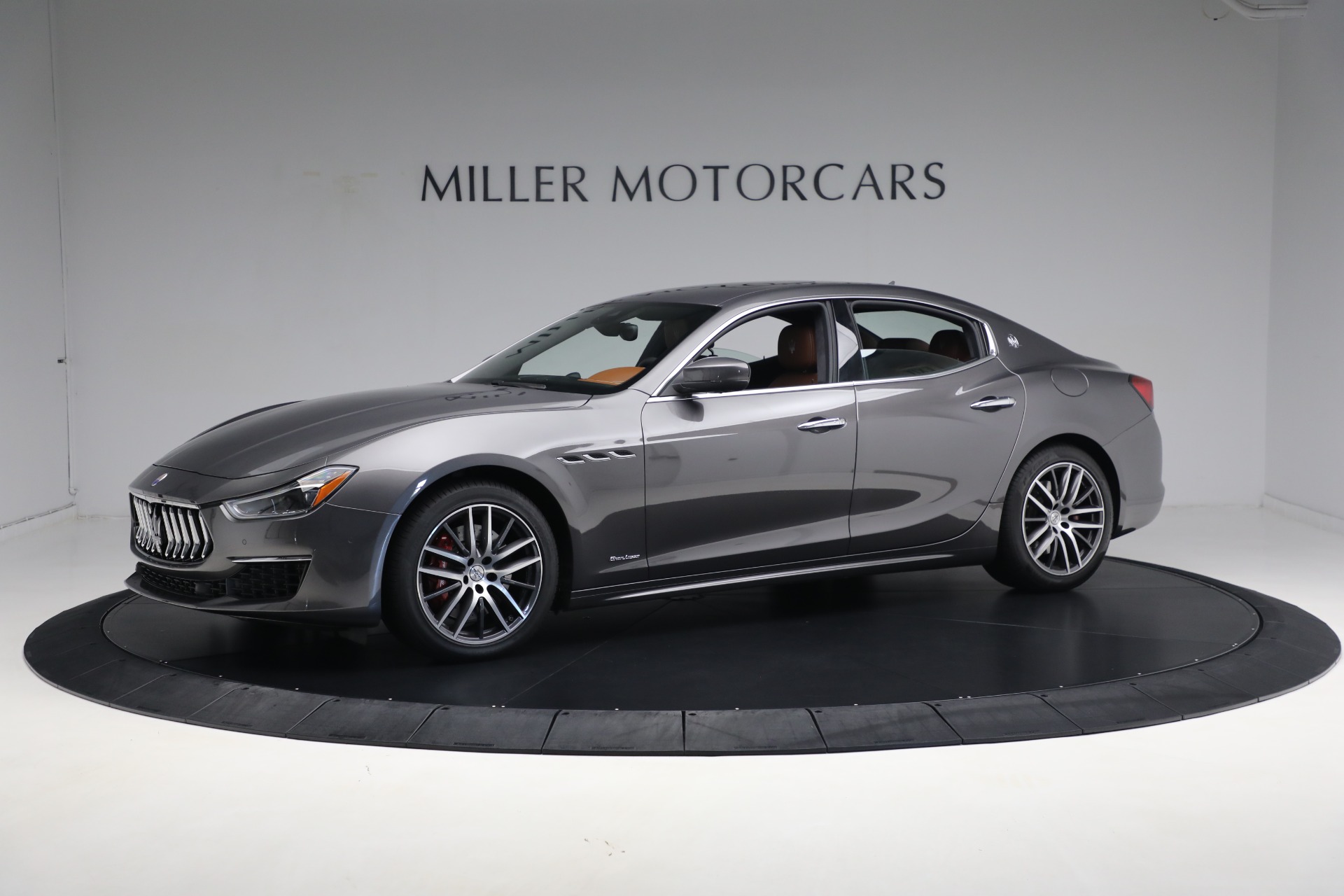 Used 2021 Maserati Ghibli S Q4 GranLusso for sale Sold at McLaren Greenwich in Greenwich CT 06830 1