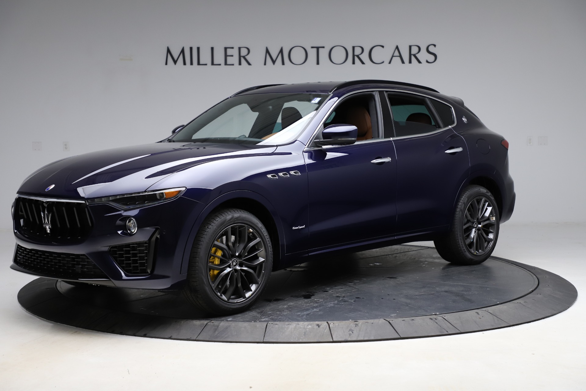 New 2021 Maserati Levante S Q4 GranSport for sale $100,185 at McLaren Greenwich in Greenwich CT 06830 1