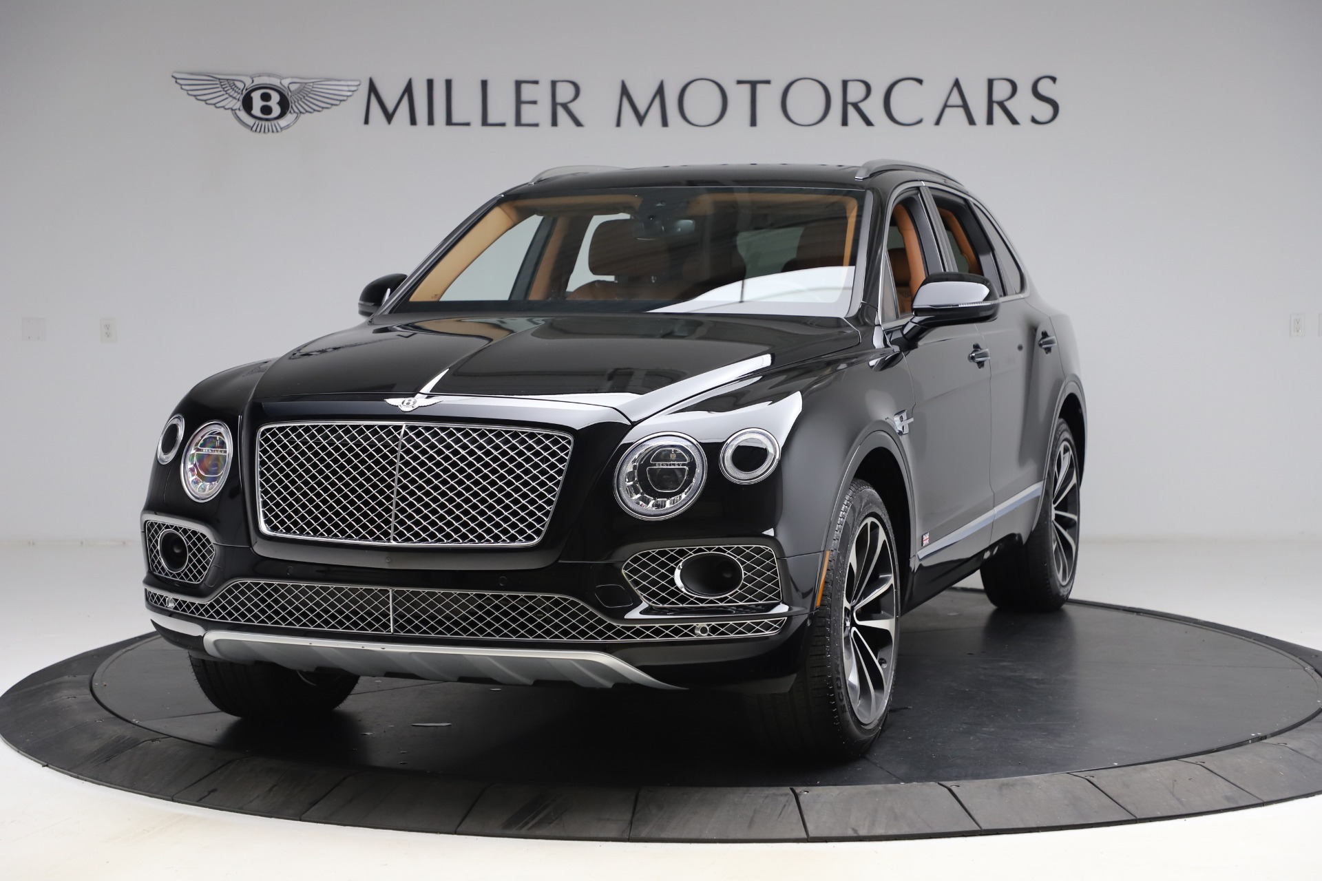 Used 2018 Bentley Bentayga Onyx Edition for sale Sold at McLaren Greenwich in Greenwich CT 06830 1