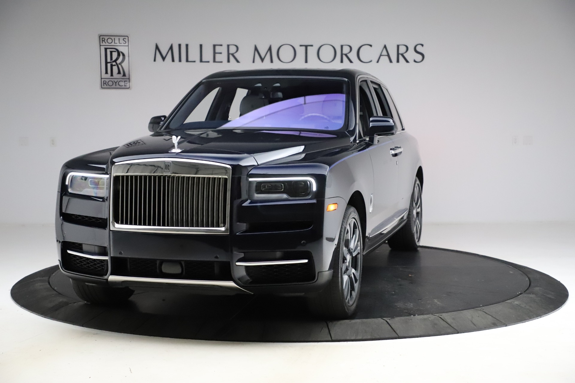 Used 2019 Rolls-Royce Cullinan for sale Sold at McLaren Greenwich in Greenwich CT 06830 1