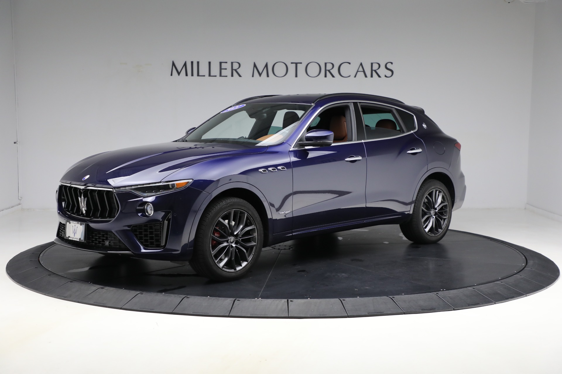 Used 2021 Maserati Levante Q4 GranSport for sale Sold at McLaren Greenwich in Greenwich CT 06830 1