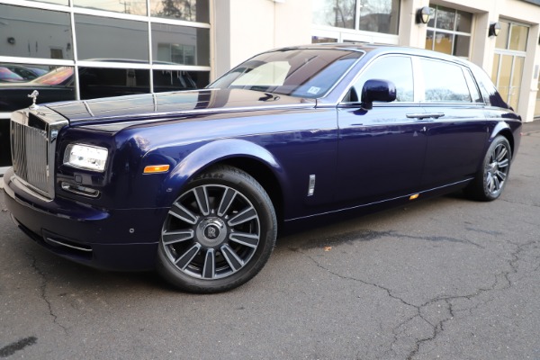 Used 2016 Rolls-Royce Phantom EWB for sale Sold at McLaren Greenwich in Greenwich CT 06830 2