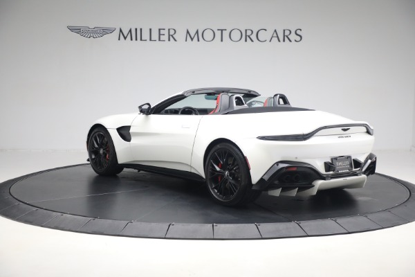 Used 2021 Aston Martin Vantage Roadster for sale Sold at McLaren Greenwich in Greenwich CT 06830 3