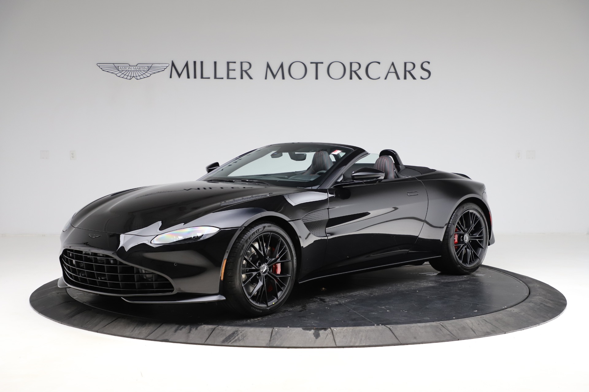 Used 2021 Aston Martin Vantage Roadster for sale Sold at McLaren Greenwich in Greenwich CT 06830 1