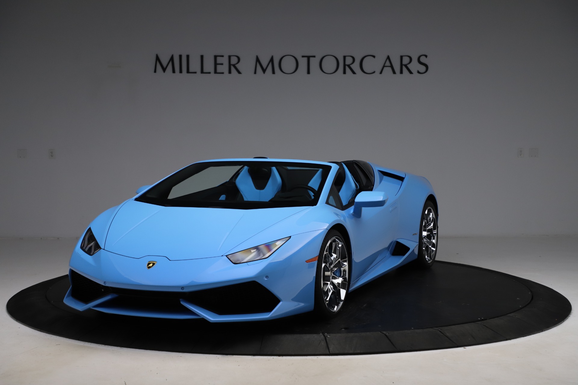 Used 2016 Lamborghini Huracan LP 610-4 Spyder for sale Sold at McLaren Greenwich in Greenwich CT 06830 1