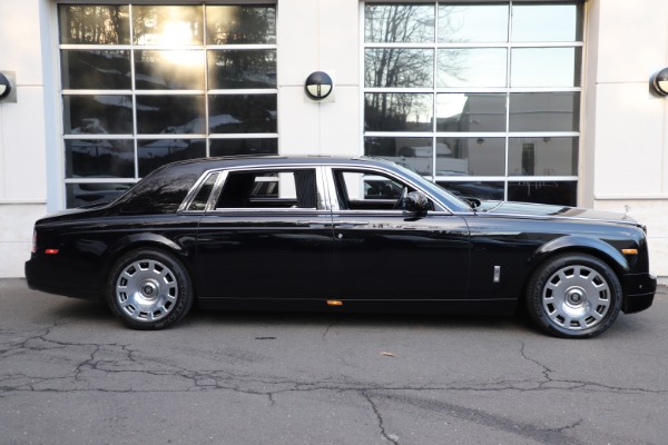 Used 2015 Rolls-Royce Phantom EWB for sale Sold at McLaren Greenwich in Greenwich CT 06830 4