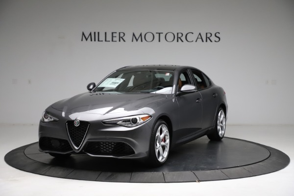 New 2021 Alfa Romeo Giulia Ti Sport Q4 for sale $52,100 at McLaren Greenwich in Greenwich CT 06830 1