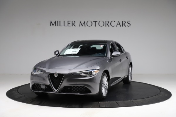 New 2021 Alfa Romeo Giulia Q4 for sale Sold at McLaren Greenwich in Greenwich CT 06830 1