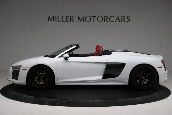 Used 2018 Audi R8 Spyder for sale Sold at McLaren Greenwich in Greenwich CT 06830 3