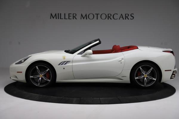 Used 2014 Ferrari California 30 for sale Sold at McLaren Greenwich in Greenwich CT 06830 3