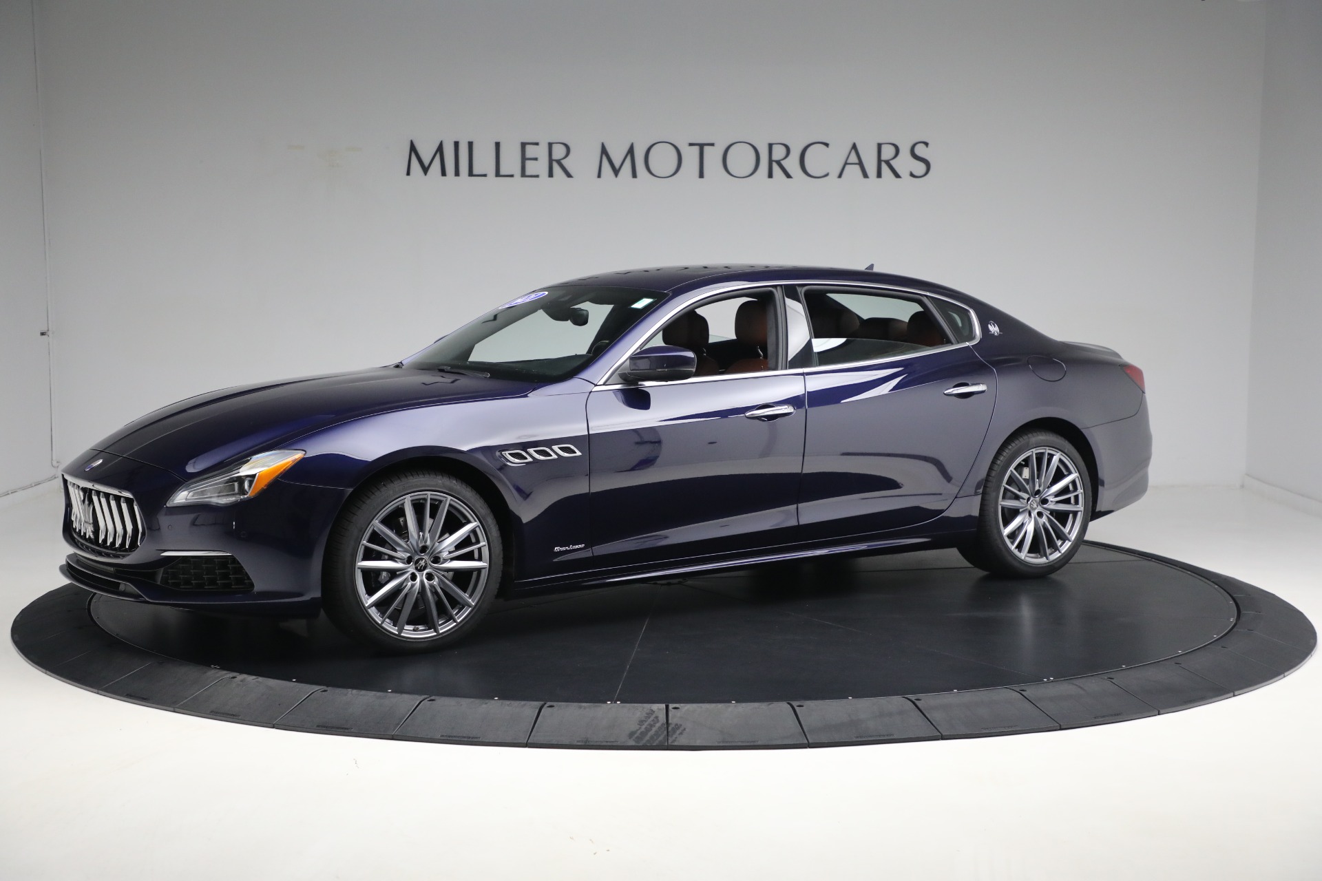 Used 2021 Maserati Quattroporte S Q4 GranLusso for sale Sold at McLaren Greenwich in Greenwich CT 06830 1