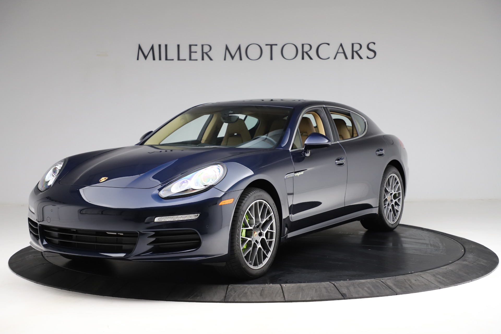 Used 2016 Porsche Panamera S E-Hybrid for sale Sold at McLaren Greenwich in Greenwich CT 06830 1