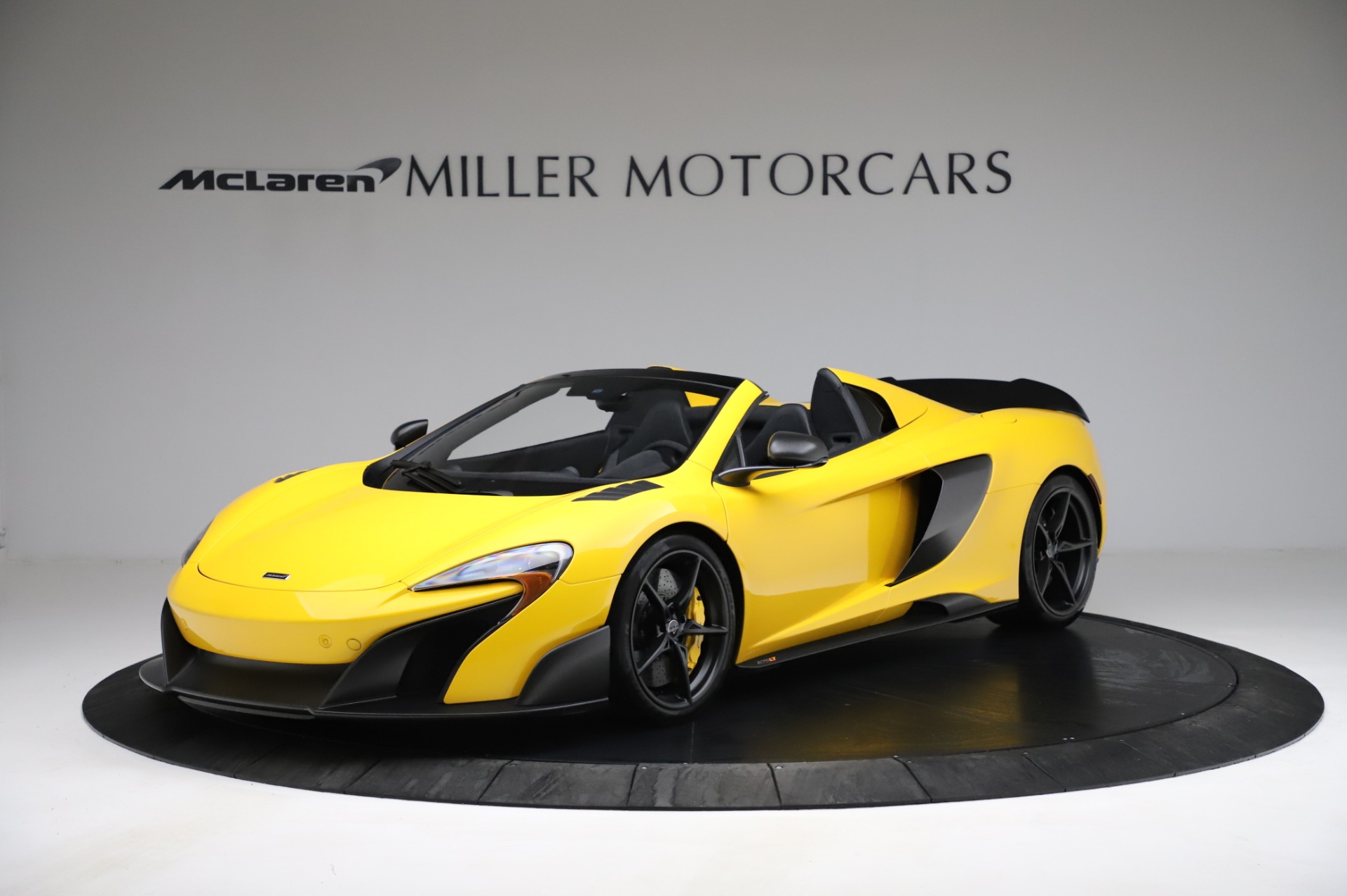 Used 2016 McLaren 675LT Spider for sale Sold at McLaren Greenwich in Greenwich CT 06830 1