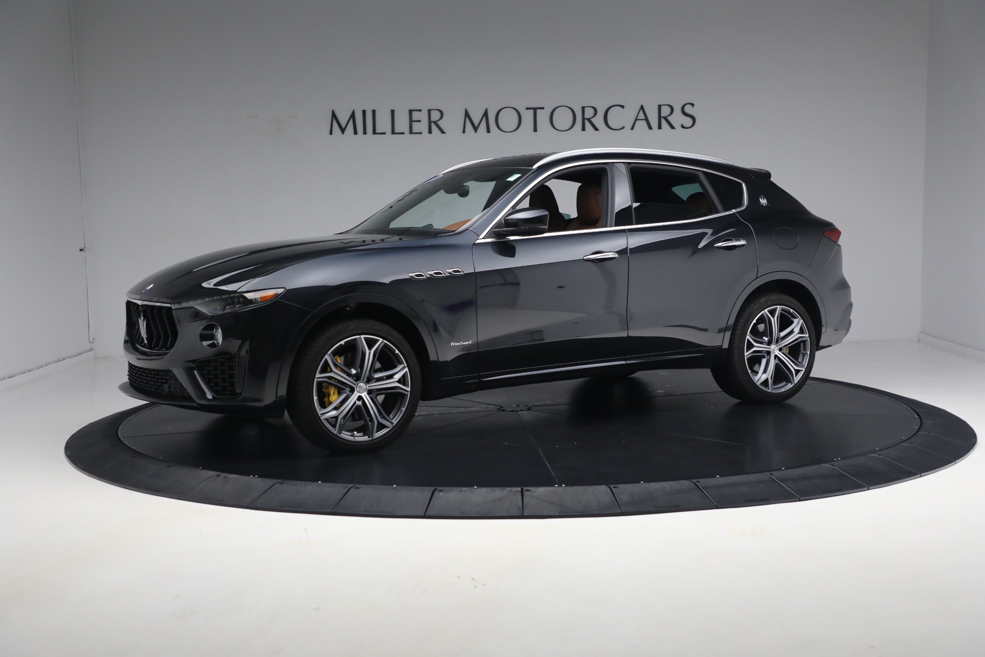 Used 2021 Maserati Levante S Q4 GranSport for sale Sold at McLaren Greenwich in Greenwich CT 06830 1