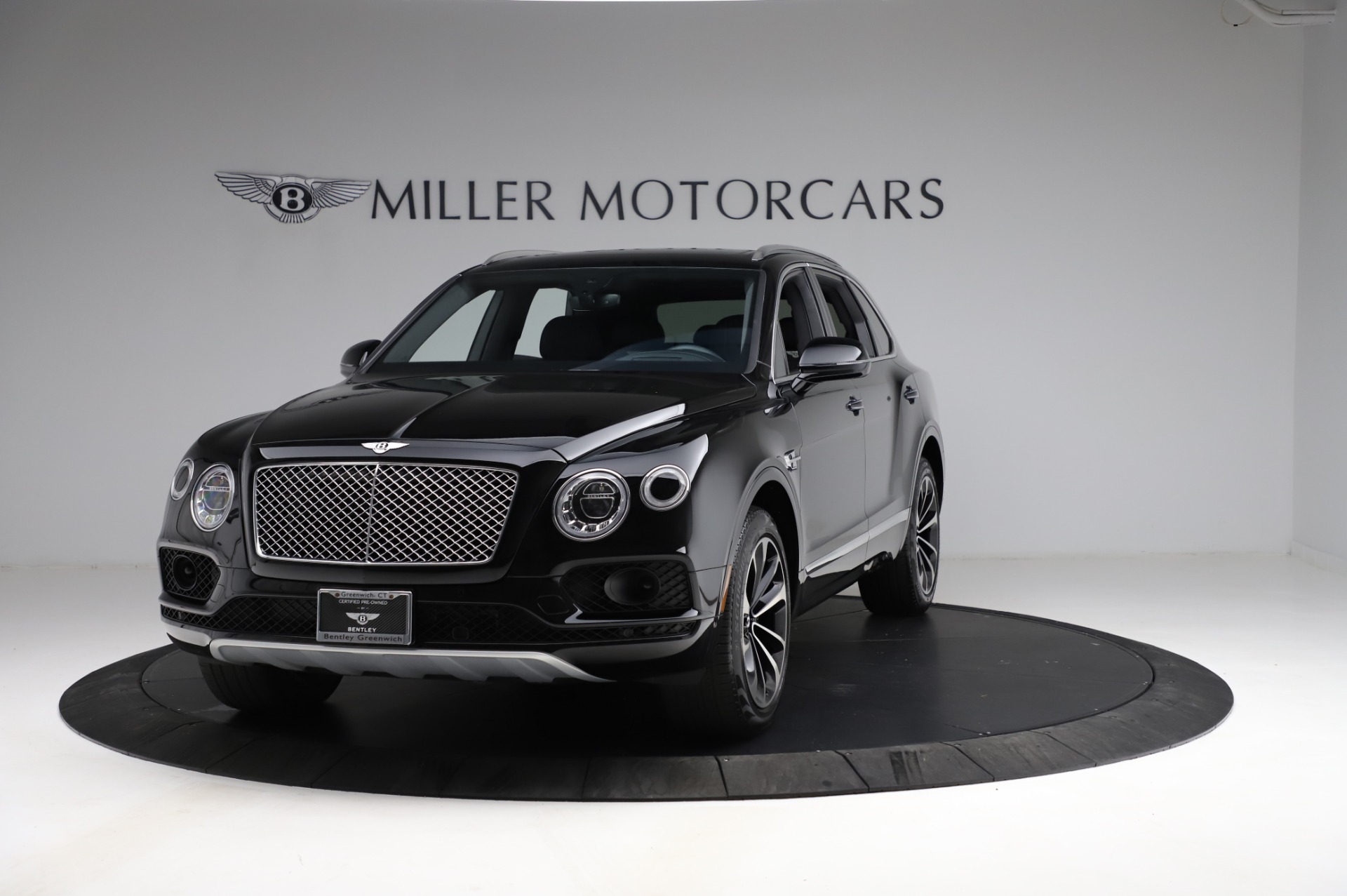 Used 2018 Bentley Bentayga Onyx Edition for sale Sold at McLaren Greenwich in Greenwich CT 06830 1