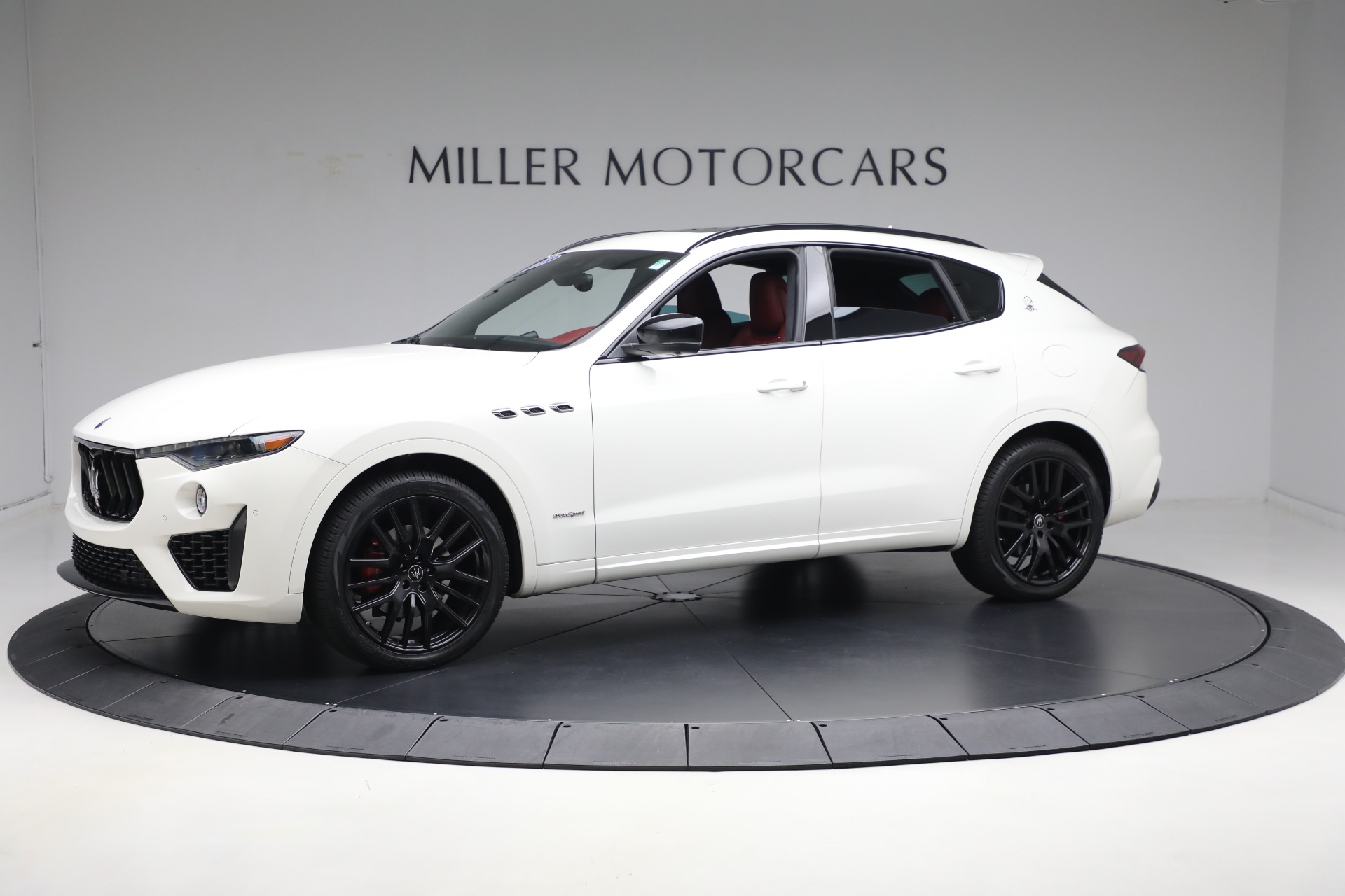 New 2021 Maserati Levante Q4 GranSport for sale $92,485 at McLaren Greenwich in Greenwich CT 06830 1