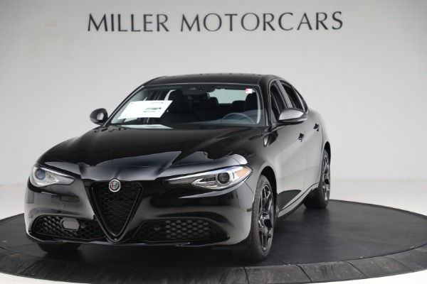 New 2021 Alfa Romeo Giulia Q4 for sale Sold at McLaren Greenwich in Greenwich CT 06830 1