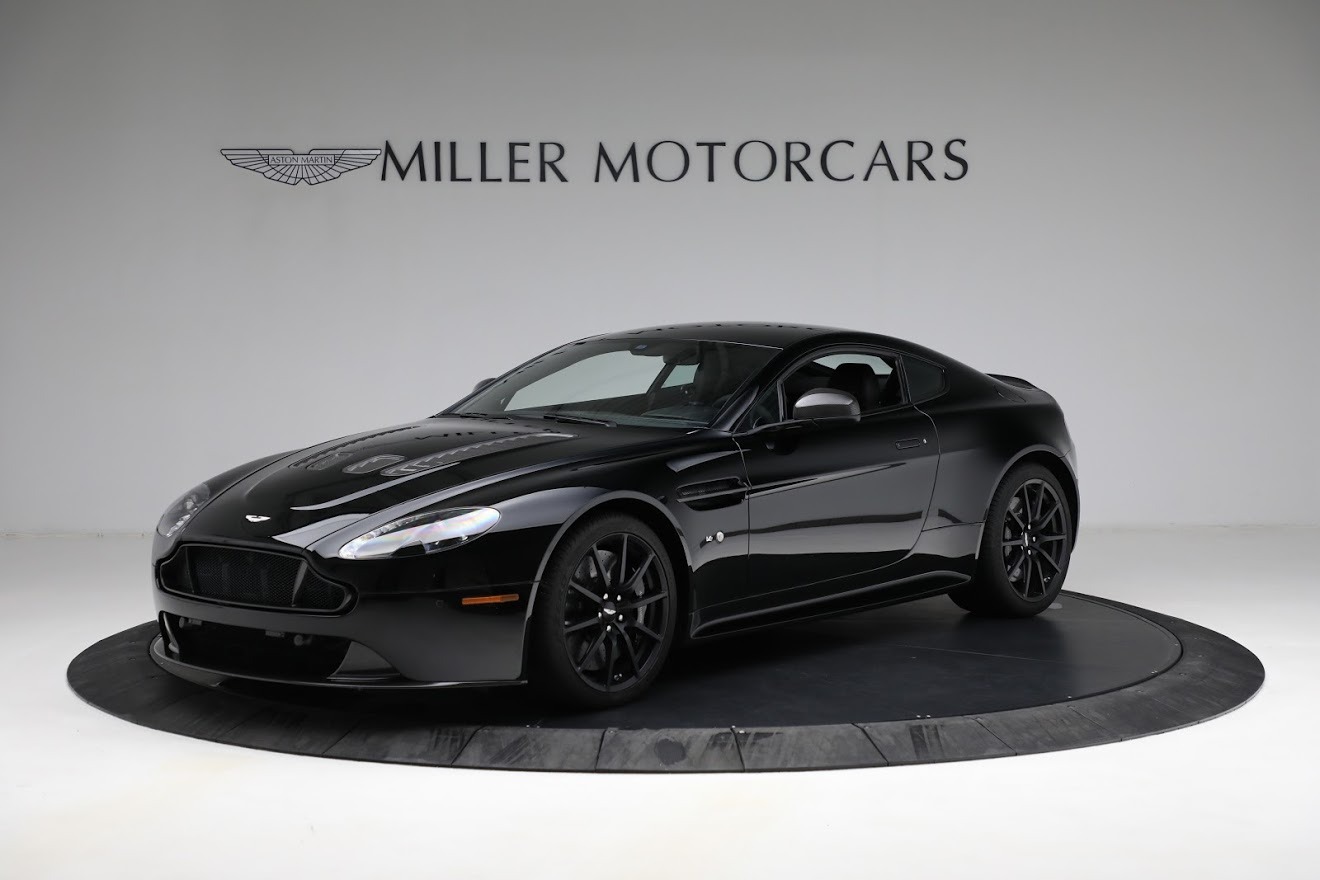 Used 2015 Aston Martin V12 Vantage S for sale Sold at McLaren Greenwich in Greenwich CT 06830 1