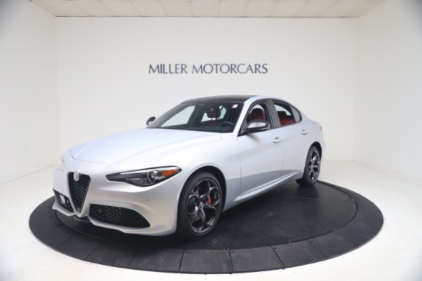 New 2021 Alfa Romeo Giulia Ti Sport Q4 for sale Sold at McLaren Greenwich in Greenwich CT 06830 1