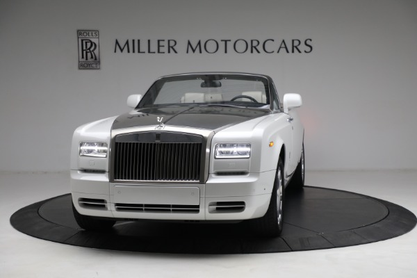 Used 2017 Rolls-Royce Phantom Drophead Coupe for sale Sold at McLaren Greenwich in Greenwich CT 06830 2