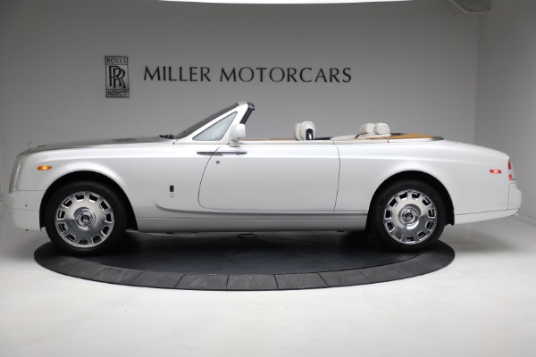 Used 2017 Rolls-Royce Phantom Drophead Coupe for sale Sold at McLaren Greenwich in Greenwich CT 06830 3