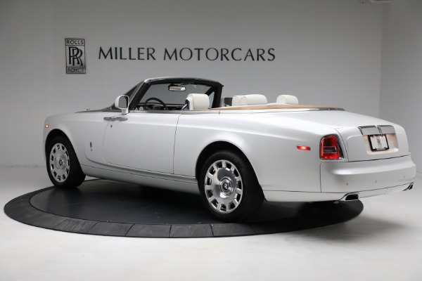 Used 2017 Rolls-Royce Phantom Drophead Coupe for sale Sold at McLaren Greenwich in Greenwich CT 06830 4