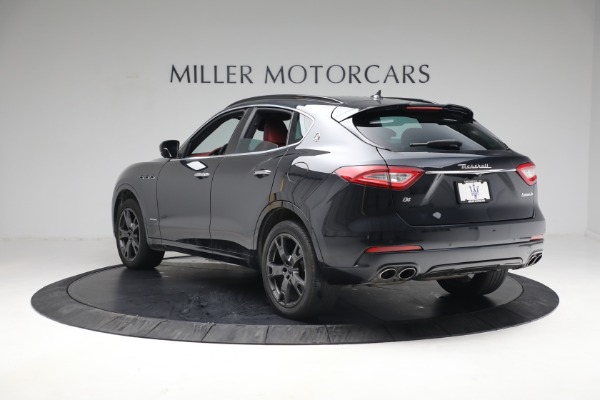 Used 2018 Maserati Levante GranSport for sale Sold at McLaren Greenwich in Greenwich CT 06830 4