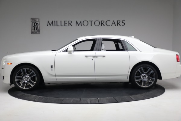 Used 2017 Rolls-Royce Ghost for sale Sold at McLaren Greenwich in Greenwich CT 06830 3