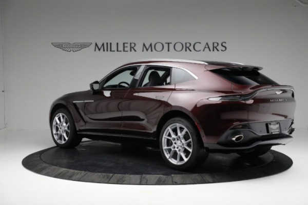Used 2021 Aston Martin DBX for sale Sold at McLaren Greenwich in Greenwich CT 06830 3