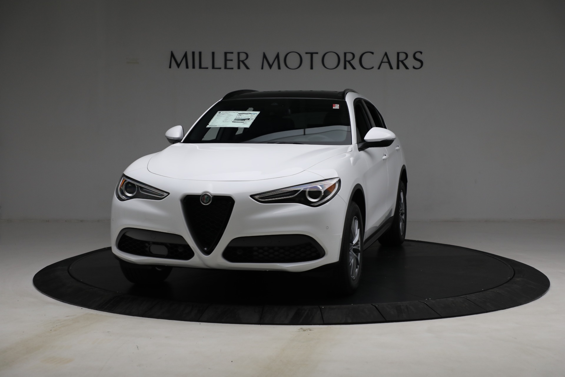 New 2022 Alfa Romeo Stelvio Sprint for sale Sold at McLaren Greenwich in Greenwich CT 06830 1