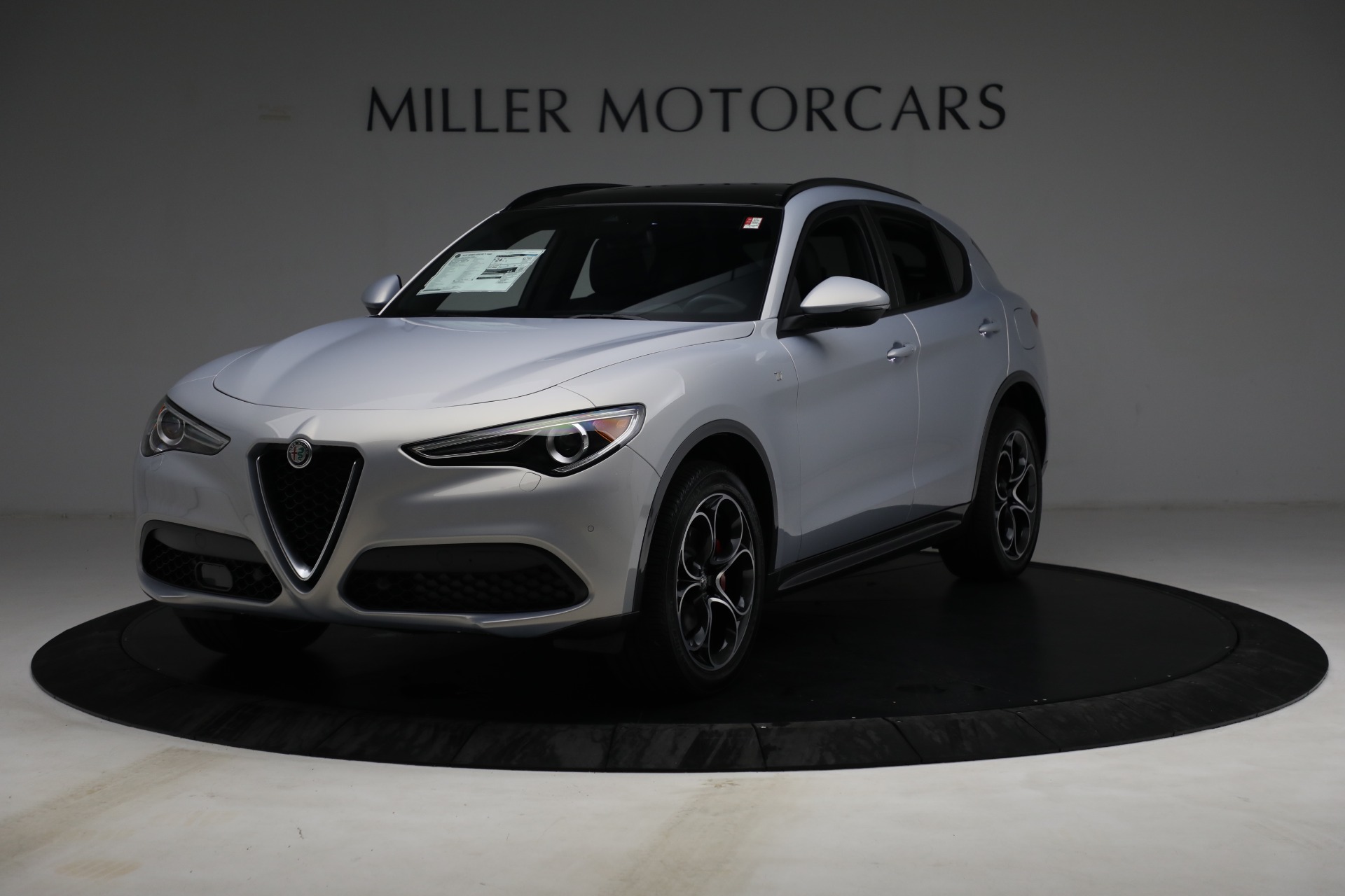 New 2022 Alfa Romeo Stelvio Ti for sale $55,805 at McLaren Greenwich in Greenwich CT 06830 1