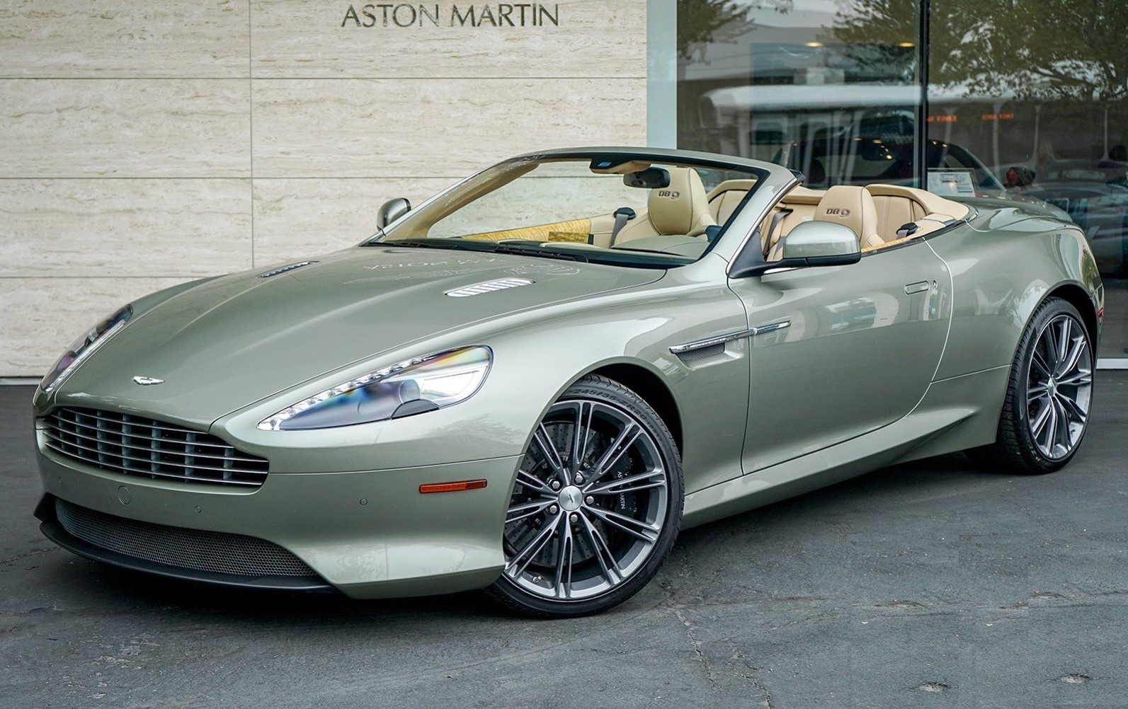 Used 2015 Aston Martin DB9 Volante for sale $119,990 at McLaren Greenwich in Greenwich CT 06830 1