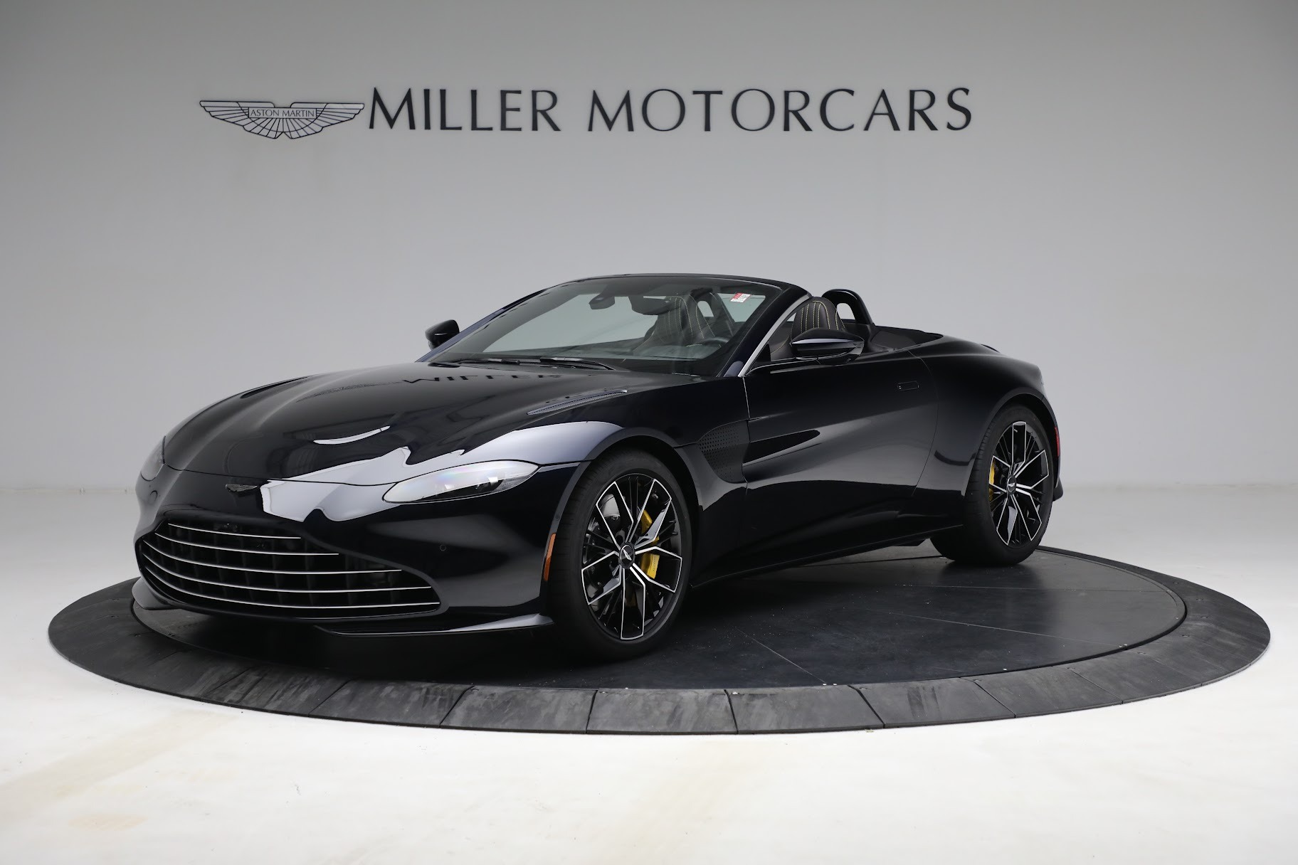 New 2021 Aston Martin Vantage Roadster for sale Sold at McLaren Greenwich in Greenwich CT 06830 1