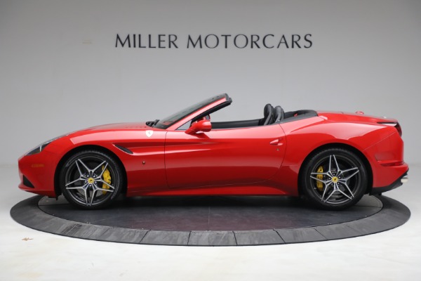 Used 2017 Ferrari California T for sale Sold at McLaren Greenwich in Greenwich CT 06830 3