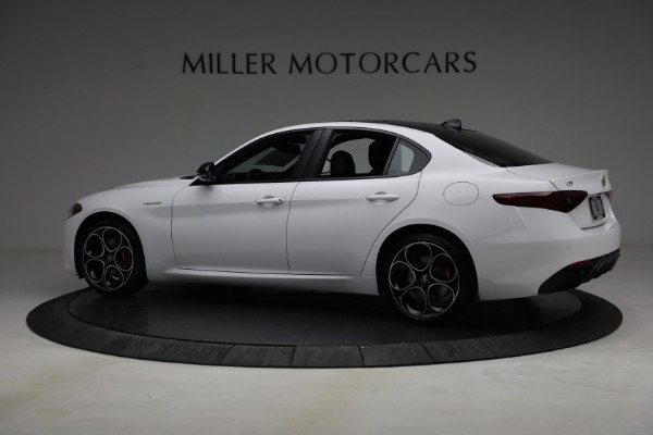 New 2022 Alfa Romeo Giulia Veloce for sale Sold at McLaren Greenwich in Greenwich CT 06830 4