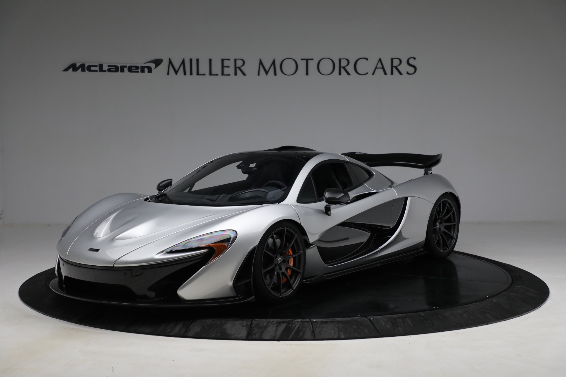 Used 2015 McLaren P1 for sale $1,825,000 at McLaren Greenwich in Greenwich CT 06830 1