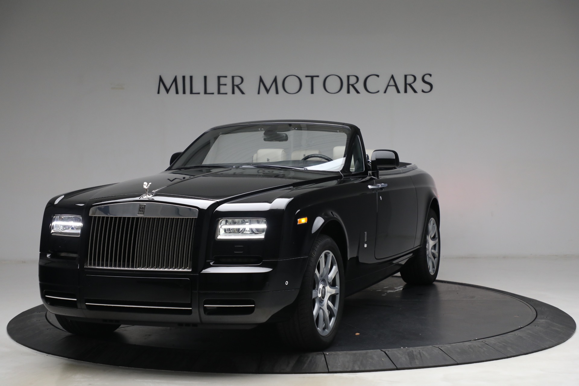 Used 2013 Rolls-Royce Phantom Drophead Coupe for sale Sold at McLaren Greenwich in Greenwich CT 06830 1