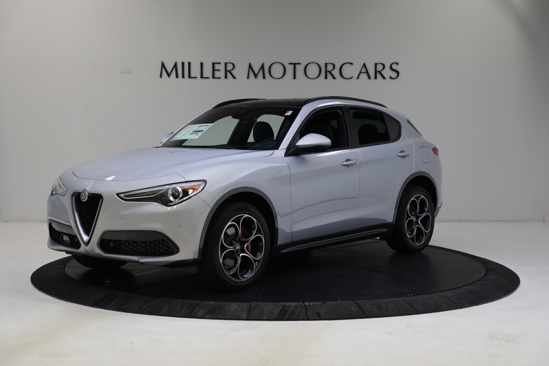 New 2022 Alfa Romeo Stelvio Ti for sale $56,255 at McLaren Greenwich in Greenwich CT 06830 1