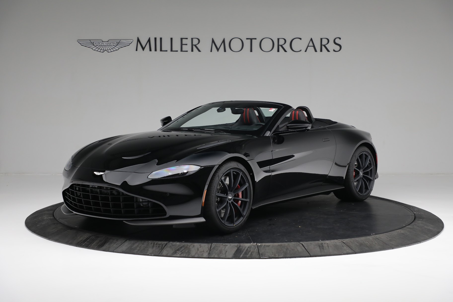 New 2021 Aston Martin Vantage Roadster for sale $187,586 at McLaren Greenwich in Greenwich CT 06830 1