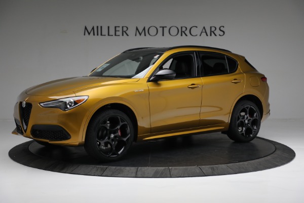New 2022 Alfa Romeo Stelvio Veloce for sale $59,990 at McLaren Greenwich in Greenwich CT 06830 2