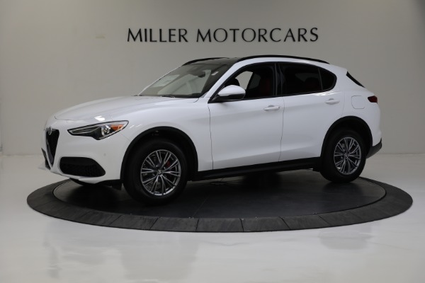 New 2022 Alfa Romeo Stelvio Sprint for sale Sold at McLaren Greenwich in Greenwich CT 06830 4