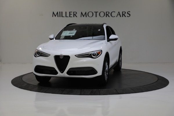 New 2022 Alfa Romeo Stelvio Sprint for sale Sold at McLaren Greenwich in Greenwich CT 06830 1